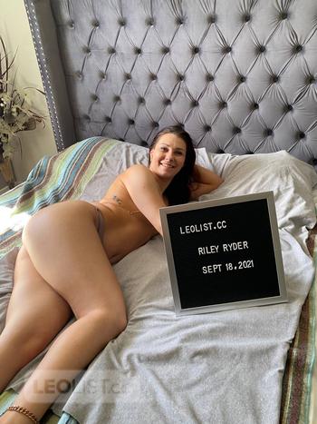 Riley Ryder, 28 Caucasian/White female escort, Ottawa