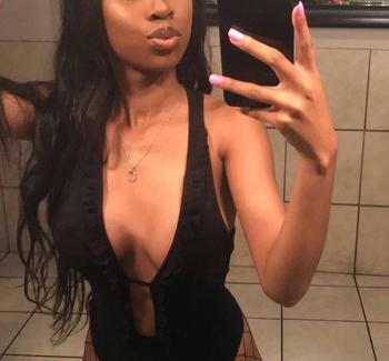 Sasha, 21 African American female escort, Ottawa